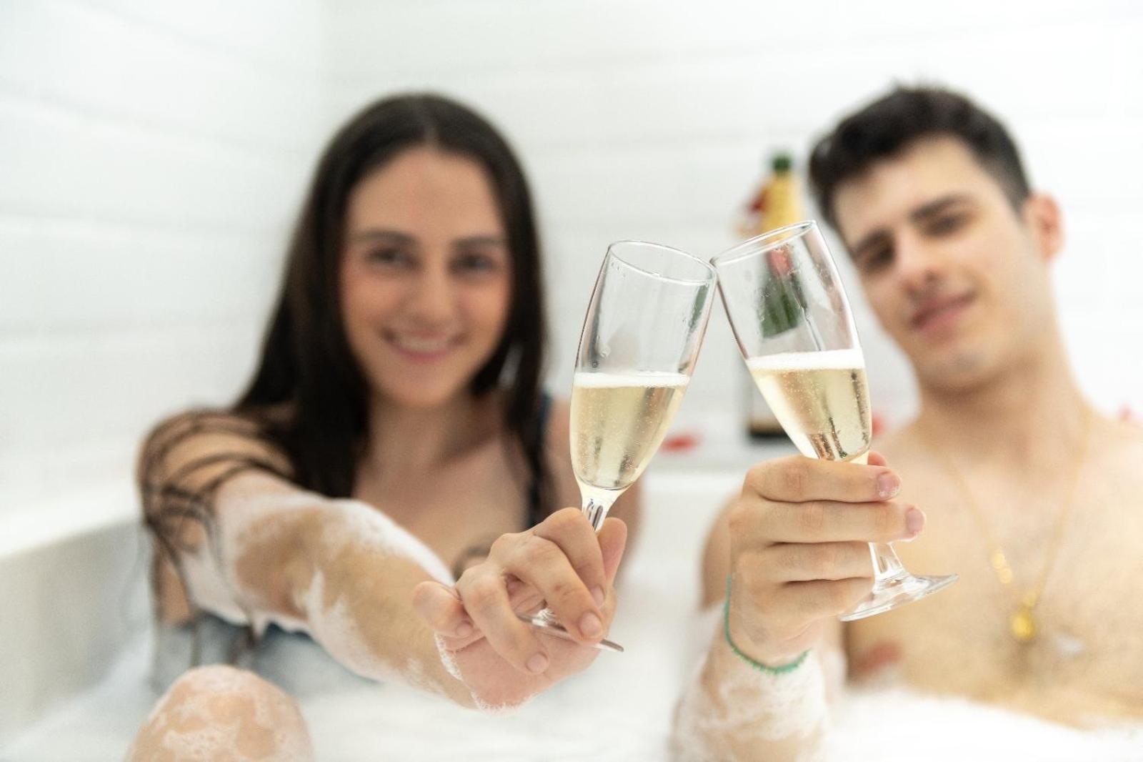 Alzira Bonita Suite Vip Jacuzzi Exterior foto